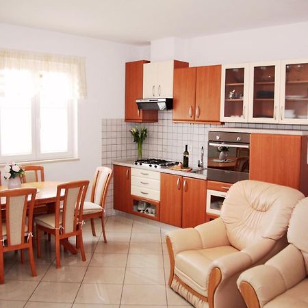 Apartment Matika, Terrace Apartment 10 Minutes Walk From Center Rovinj Eksteriør billede